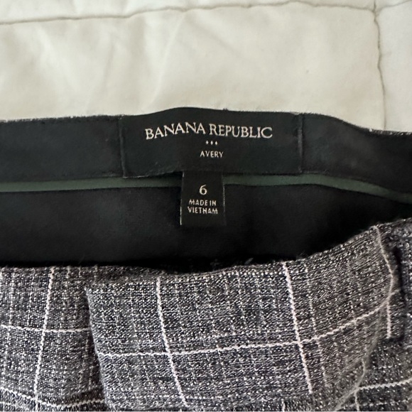 Banana Republic grey check Avery fit pants, size 6 - Picture 3 of 8